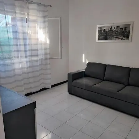 Dimora Elisabetta Casa A Pochi Passi Dal Mare 度假居 *